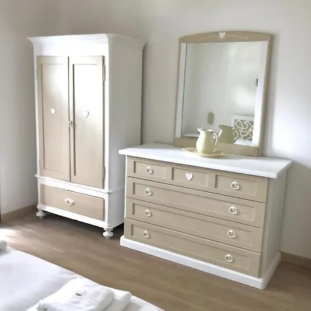 La Casa Di Monte Ricco Apartamento *